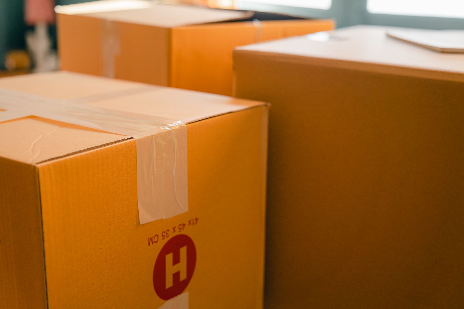 Package Inserts vs. Facebook Ads: Beat Rising Costs
